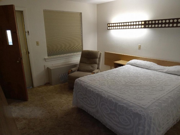 Siesta Motel image 13