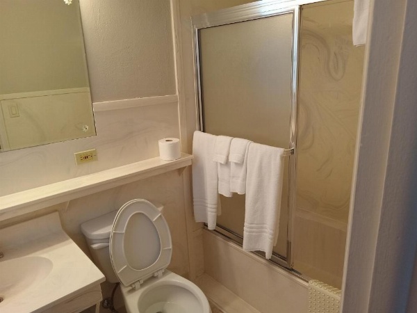 Siesta Motel image 7